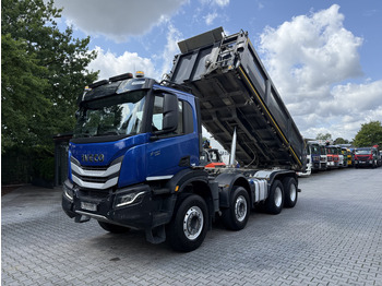 Kippiauto kuorma-auto IVECO X-WAY