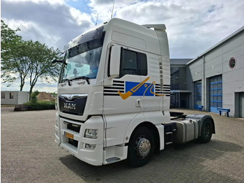 Vetopöytäauto MAN TGX 18.440