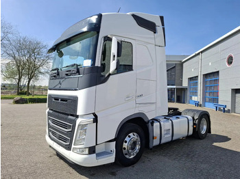 Vetopöytäauto VOLVO FH