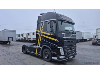 Vetopöytäauto VOLVO FH 500