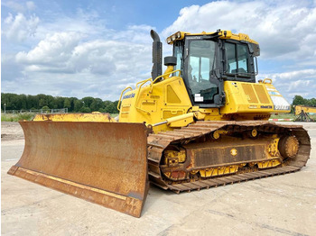 Puskutraktori KOMATSU D61PXi-24