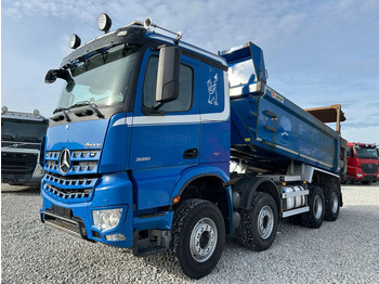 Kippiauto kuorma-auto MERCEDES-BENZ Arocs 3251