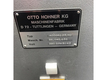 Painokone Hohner Accord 25-40 double head wire stitching machine with additional conversion kit for ring eyelet stitching: kuva Painokone Hohner Accord 25-40 double head wire stitching machine with additional conversion kit for ring eyelet stitching