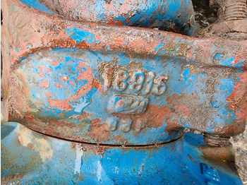 Etuakseli Ford 7840, 5640, 6640, 7740 Front Axle Hub Complete Rhs 18915, Car123489: kuva Etuakseli Ford 7840, 5640, 6640, 7740 Front Axle Hub Complete Rhs 18915, Car123489