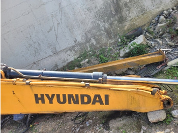 Hydraulisylinteri HYUNDAI