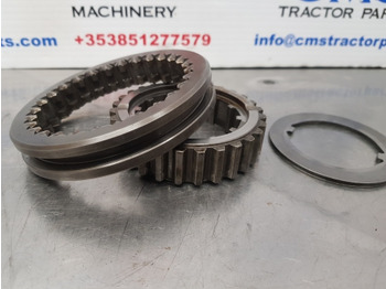 Vaihdelaatikko John Deere 3130, 3030, 3120, Transmission Shift Collar Assy T28289, T28288: kuva Vaihdelaatikko John Deere 3130, 3030, 3120, Transmission Shift Collar Assy T28289, T28288
