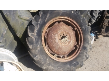 Täydellinen pyörä MASSEY FERGUSON