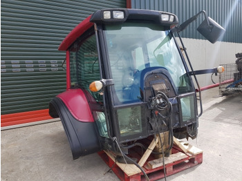 Ohjaamo Valtra T.150 T150ch, T150c, Tc, Tch Series, Complete Cab V35971000, V36567500: kuva Ohjaamo Valtra T.150 T150ch, T150c, Tc, Tch Series, Complete Cab V35971000, V36567500