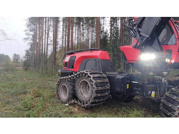 Harvesteri Komatsu 931 XC: kuva Harvesteri Komatsu 931 XC Harvesteri Komatsu 931 XC: kuva Harvesteri Komatsu 931 XC