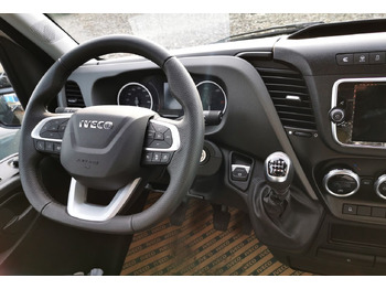 Interior photo 1: Uusi Pakettiauto IVECO Daily 35S18 Interior photo 1: Uusi Pakettiauto IVECO Daily 35S18