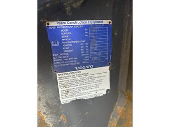 Kauha - Rakennuskoneet Volvo L350F Rock Bucket (Volvo): kuva Kauha - Rakennuskoneet Volvo L350F Rock Bucket (Volvo) Kauha - Rakennuskoneet Volvo L350F Rock Bucket (Volvo): kuva Kauha - Rakennuskoneet Volvo L350F Rock Bucket (Volvo)