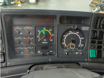 Vetopöytäauto Scania R164 6x2 vetoauto,täysilma,manuaali: kuva Vetopöytäauto Scania R164 6x2 vetoauto,täysilma,manuaali