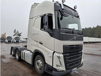 Vetopöytäauto VOLVO FH 540