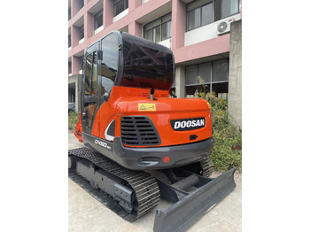 Telakaivukone DOOSAN DX60-9C
