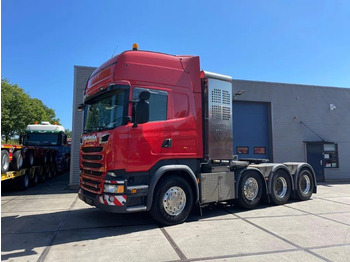Vetopöytäauto SCANIA R 580