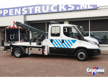 Kuljetin kuorma-auto IVECO Daily 70c16