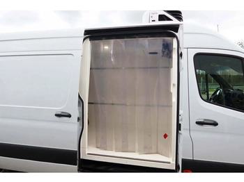 Kylmäauto Mercedes-Benz Sprinter 317 CDI L3/H2 Multi temp, Verplaatsbare tussenwand: kuva Kylmäauto Mercedes-Benz Sprinter 317 CDI L3/H2 Multi temp, Verplaatsbare tussenwand