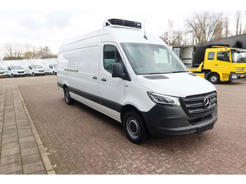 Kylmäauto Mercedes-Benz Sprinter 317 CDI L3/H2 Multi temp, Verplaatsbare tussenwand: kuva Kylmäauto Mercedes-Benz Sprinter 317 CDI L3/H2 Multi temp, Verplaatsbare tussenwand
