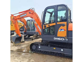 Telakaivukone DOOSAN DH60