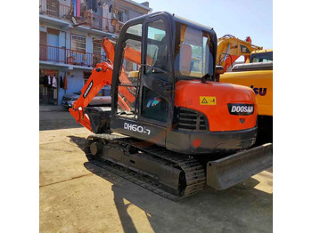 Telakaivukone Awesome Performance Korea Imported Small Scale Used Doosan Dh60 Excavator in Shanghai: kuva Telakaivukone Awesome Performance Korea Imported Small Scale Used Doosan Dh60 Excavator in Shanghai
