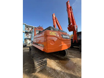Telakaivukone Low running hours Used Machinery Doosan300 dx300lc Hydraulic Crawler Backhoe Digger 30ton Used Excavator Doosan DX300LC: kuva Telakaivukone Low running hours Used Machinery Doosan300 dx300lc Hydraulic Crawler Backhoe Digger 30ton Used Excavator Doosan DX300LC