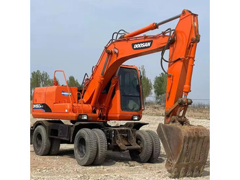 Pyöräalustainen kaivinkone DOOSAN DH150W-7