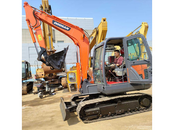 Telakaivukone DOOSAN DH60-7