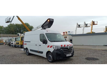 Itsekulkevat henkilönostimet RENAULT Master