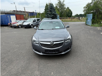 Farmari OPEL