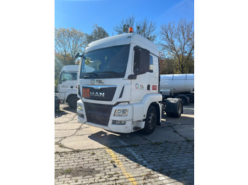 Vetopöytäauto MAN TGS 18.360