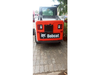Uusi Liukuohjattu kuormaaja BOBCAT S450: kuva Uusi Liukuohjattu kuormaaja BOBCAT S450