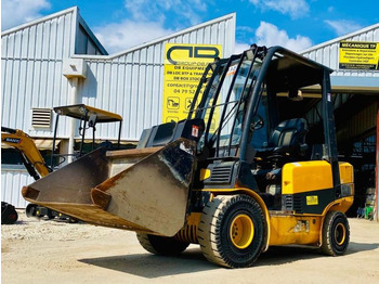 Kurottaja JCB