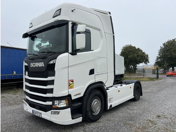 Kuorma-auto SCANIA S 450