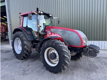 Traktori VALTRA T151