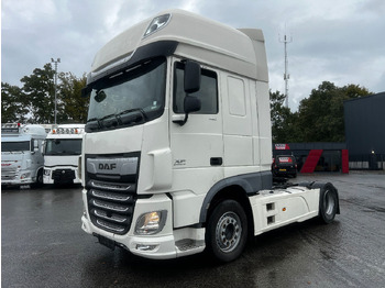 Vetopöytäauto DAF XF 460