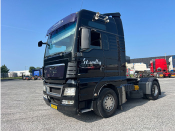 Vetopöytäauto MAN TGX 18.400