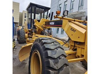 Tiehöylä CATERPILLAR 140H