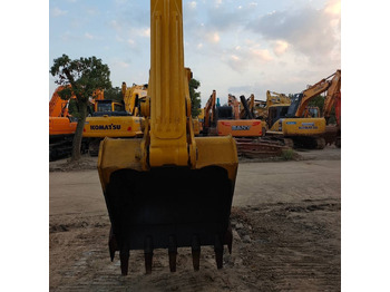 Telakaivukone Komatsu PC 200: kuva Telakaivukone Komatsu PC 200