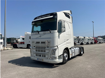 Vetopöytäauto VOLVO FH 460