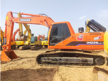 Leasing Doosan DH225 Doosan DH225: kuva Leasing Doosan DH225 Doosan DH225