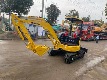 Minikuormaaja KOMATSU PC35