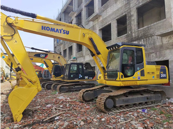 Telakaivukone KOMATSU PC200-7