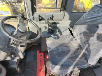 Uusi Pyöräkuormaaja SDLG LG 963L: kuva Uusi Pyöräkuormaaja SDLG LG 963L Uusi Pyöräkuormaaja SDLG LG 963L: kuva Uusi Pyöräkuormaaja SDLG LG 963L