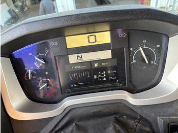 Vetopöytäauto RENAULT T520: kuva Vetopöytäauto RENAULT T520 Vetopöytäauto RENAULT T520: kuva Vetopöytäauto RENAULT T520