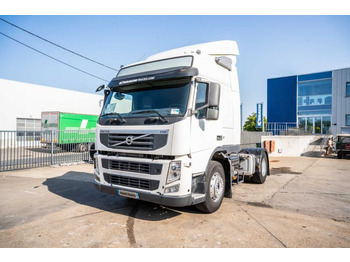 Vetopöytäauto VOLVO FH 460