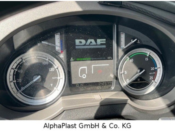 Vetopöytäauto DAF XF 440