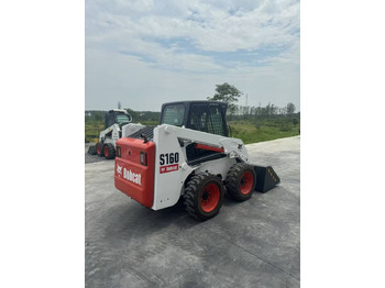 Liukuohjattu kuormaaja BOBCAT S160