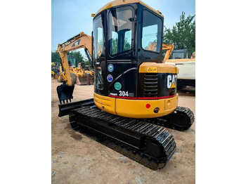 Minikuormaaja CATERPILLAR