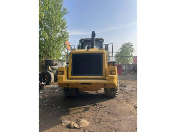Pyöräkuormaaja CATERPILLAR 966