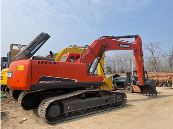 Telakaivukone DOOSAN DX300